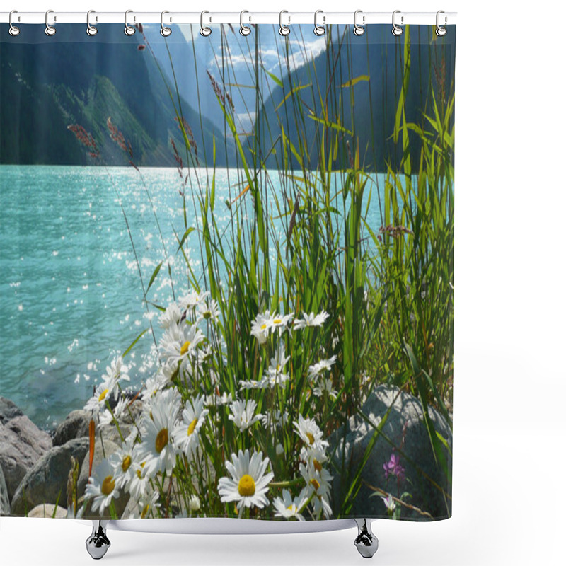 Personality  Nature Harmony Shower Curtains