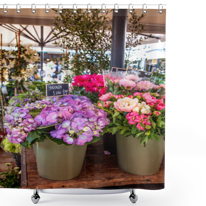 Personality  Close Up View Of Hortensia And Peonies With Chalk Boards On Market Place Shower Curtains