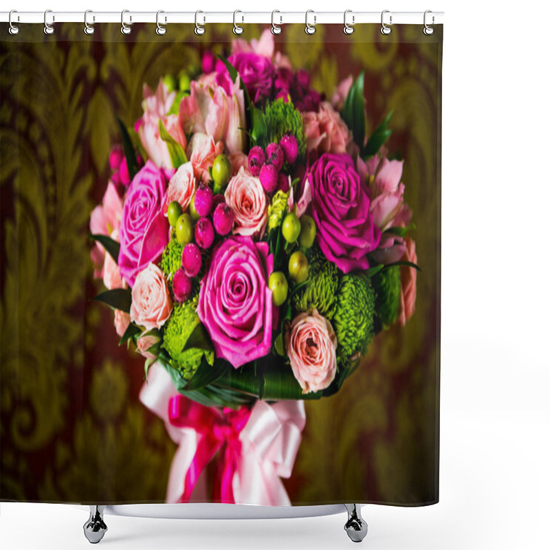 Personality  Bridal Bouquet Shower Curtains