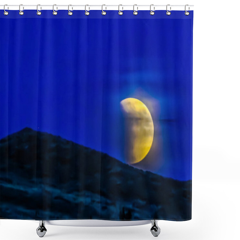 Personality  Super Eclipse Of 2015 Shower Curtains