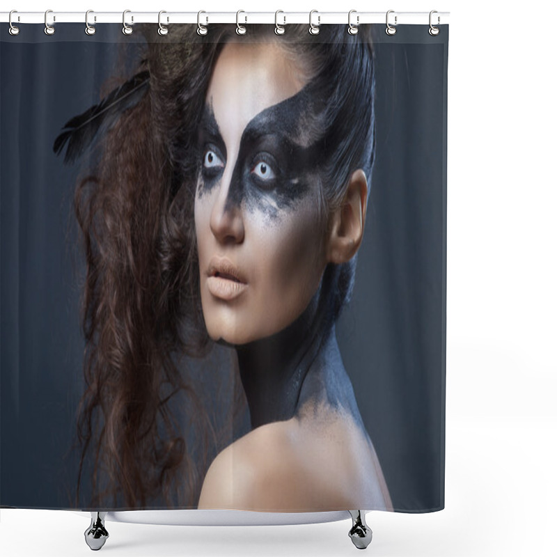 Personality  Fashion Crow Girl With  White Eyes Shower Curtains