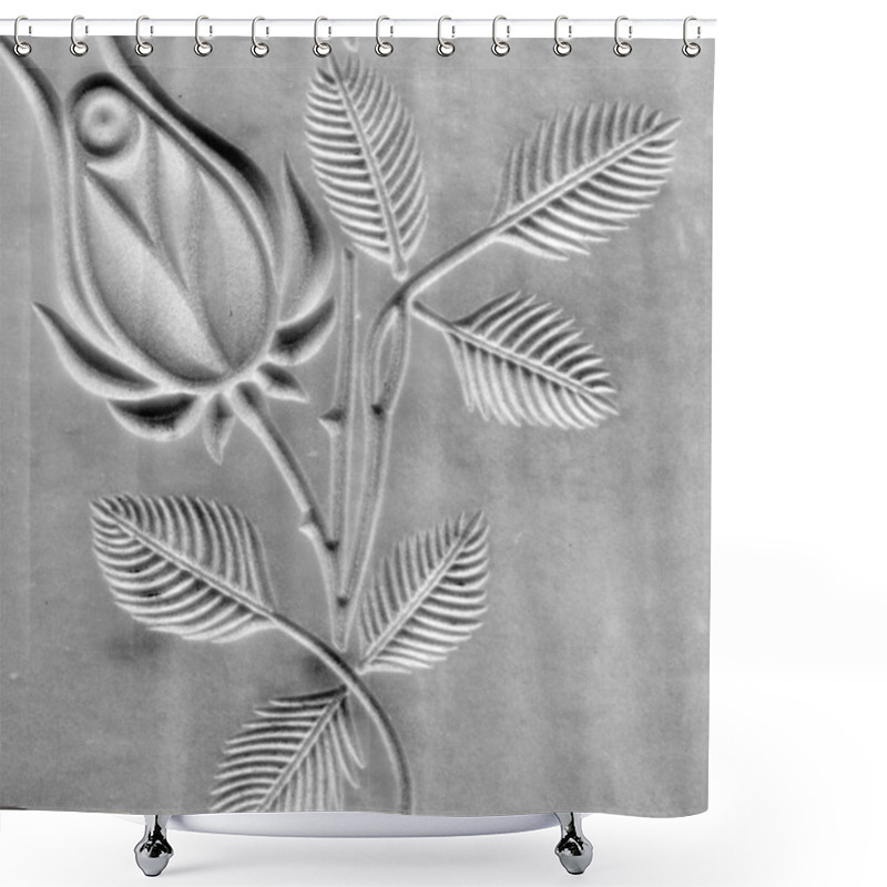 Personality  Engraved  Floral Pattern Shower Curtains