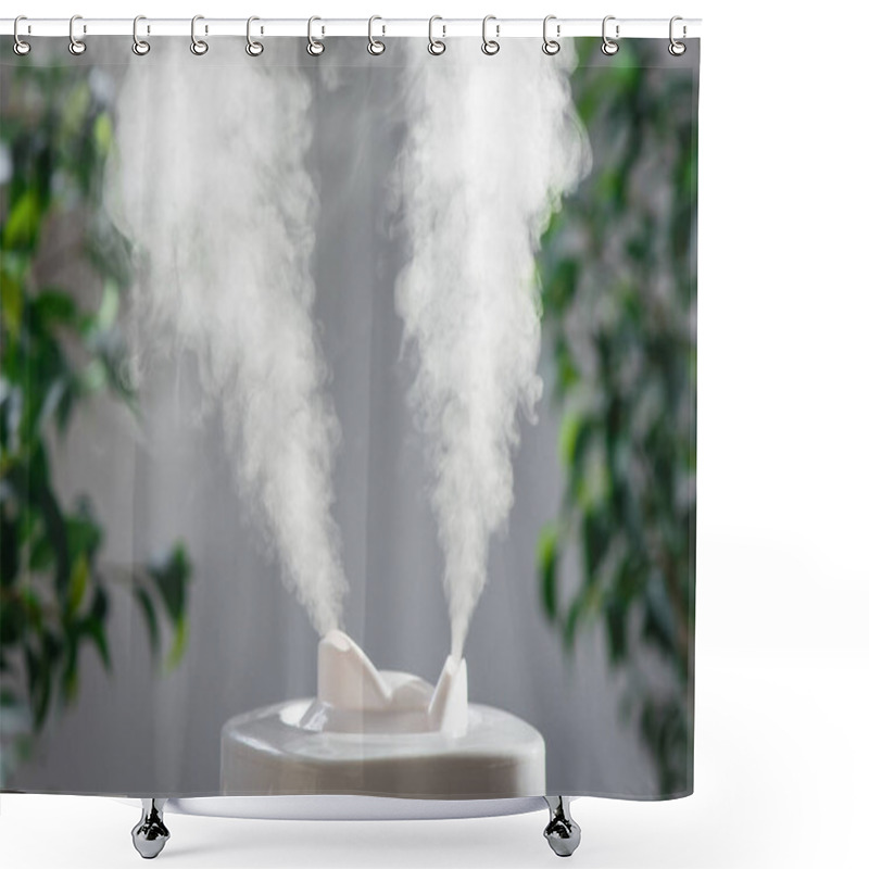 Personality  Ultrasonic Humidifier In The House. Humidification. Vapor Shower Curtains