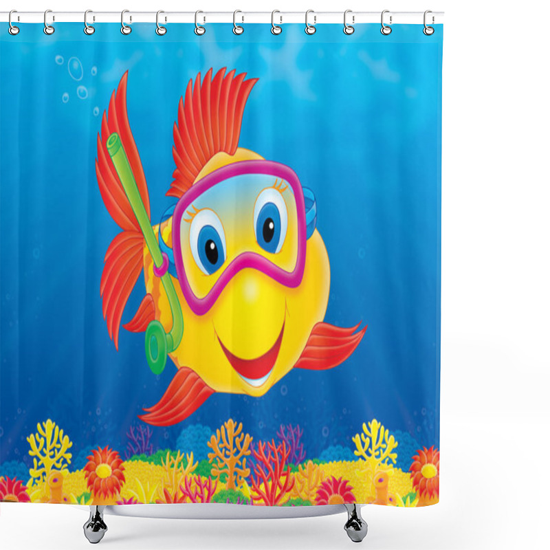 Personality  Excited Yellow Fish With Red Fins And Blue Eyes Shower Curtains