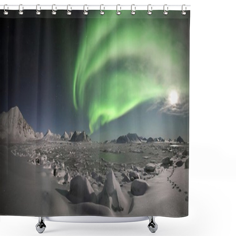 Personality  Aurora Borealis - BIG PANORAMA Shower Curtains