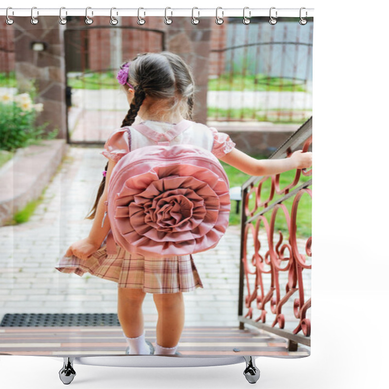 Personality  Young Girl With Pink Backpack Ready For School Shower Curtains