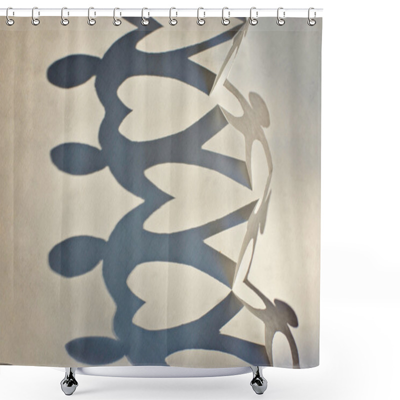 Personality  Paper Chain Forming Heart Between Figures Shower Curtains