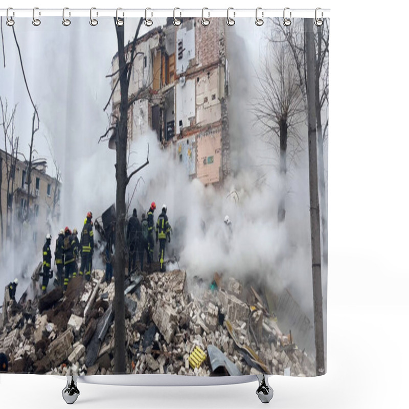 Personality  Kharkiv, Ukraine - January, 23, 2024: Rubble Of A Residential Building Destroyed By A Missile Strike In A Ukrainian City. A Rescue Operation Is Underway. Rescuers Are Dismantling The Ruins. Smoke Shower Curtains