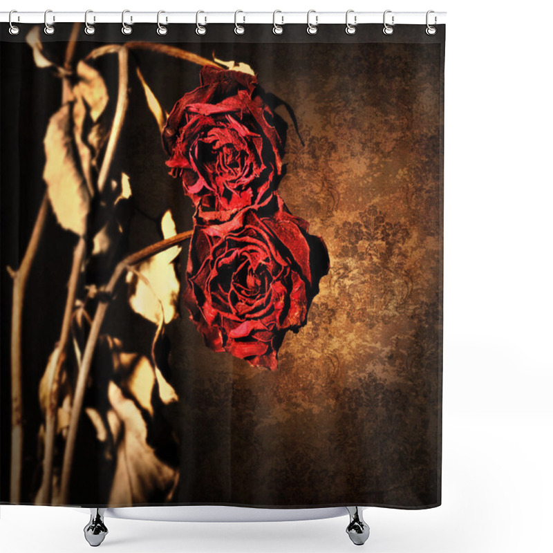 Personality  Grunge Wilted Roses Border Shower Curtains