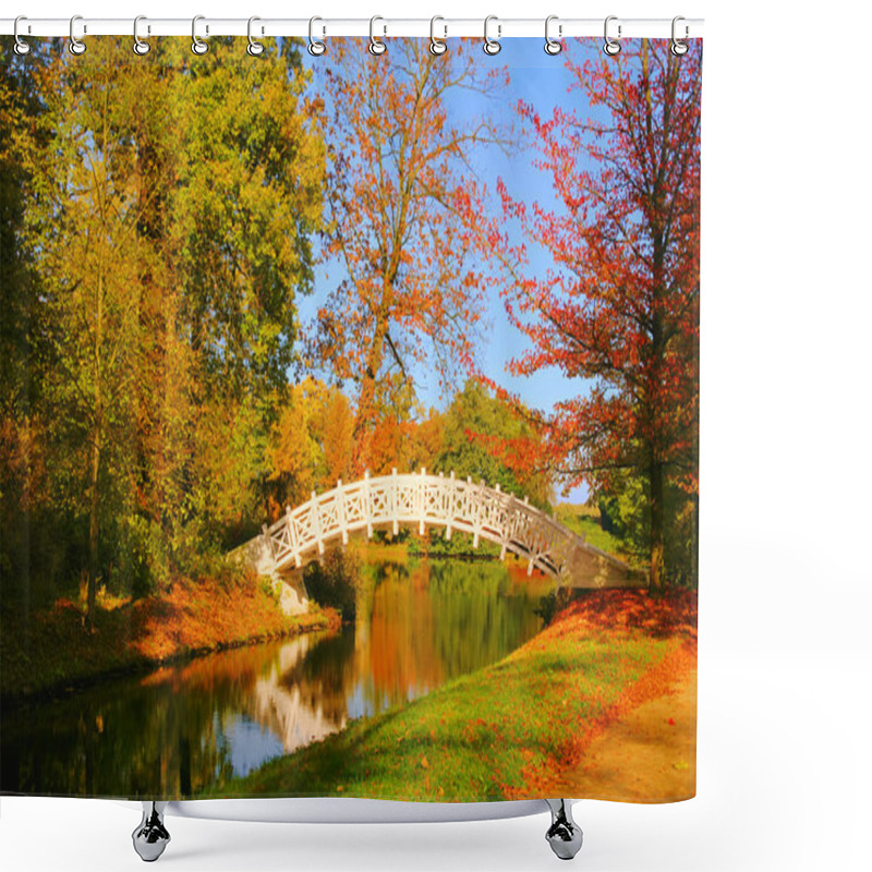 Personality  English Grounds Of Woerlitz White Bridge Shower Curtains