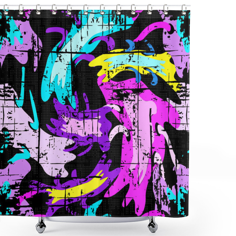 Personality  Bright Graffiti Geometric Seamless Pattern Grunge Effect Shower Curtains