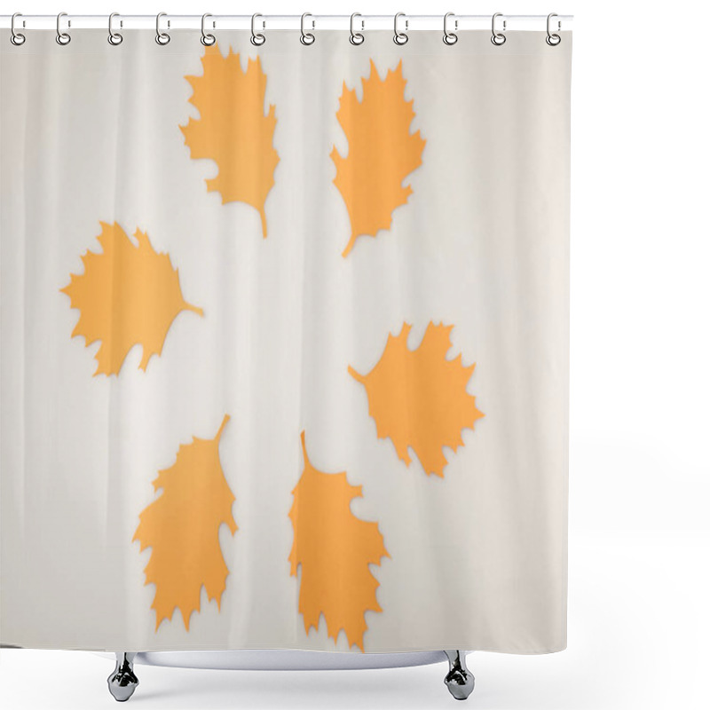 Personality  Round Frame Of Oak Leaves Shower Curtains