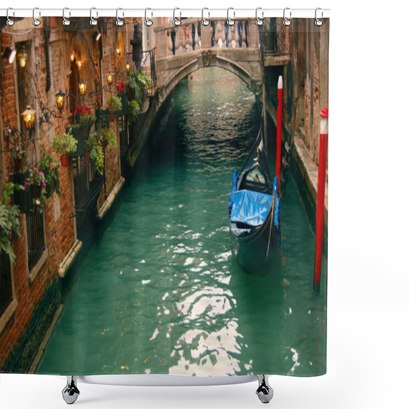 Personality  Romantic Restaurant In Venice Shower Curtains