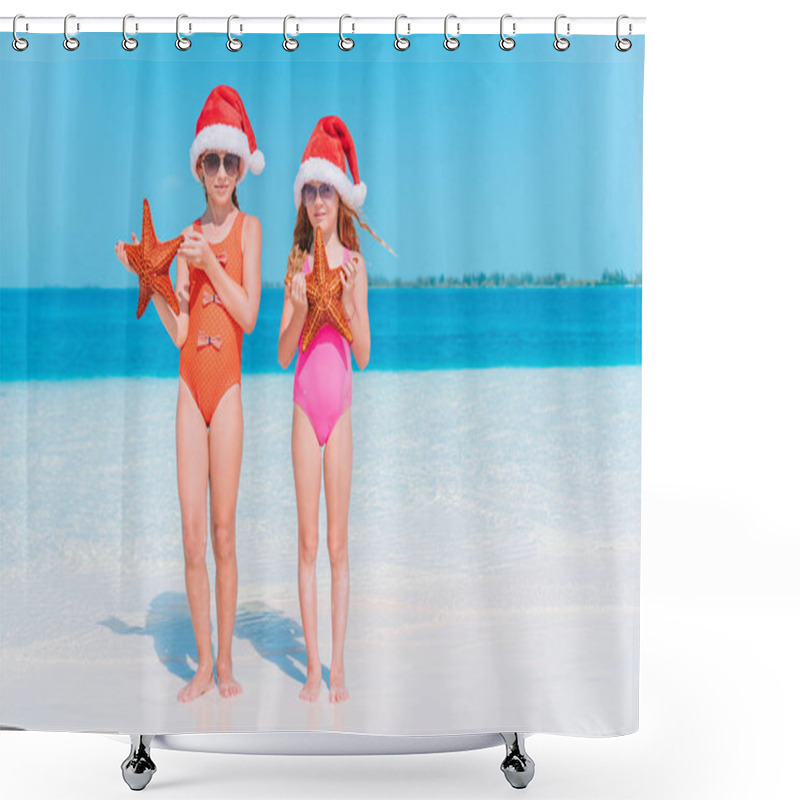 Personality  Adorable Little Girls With Starfish On White Empty Beach Shower Curtains