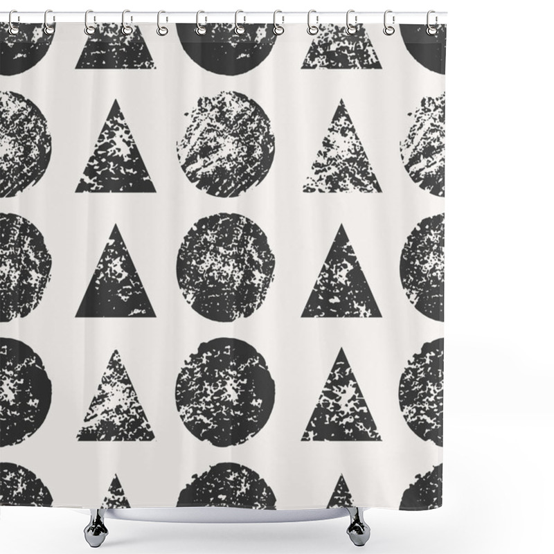 Personality  Round And Triangular Shapes Seamless Pattern Shower Curtains