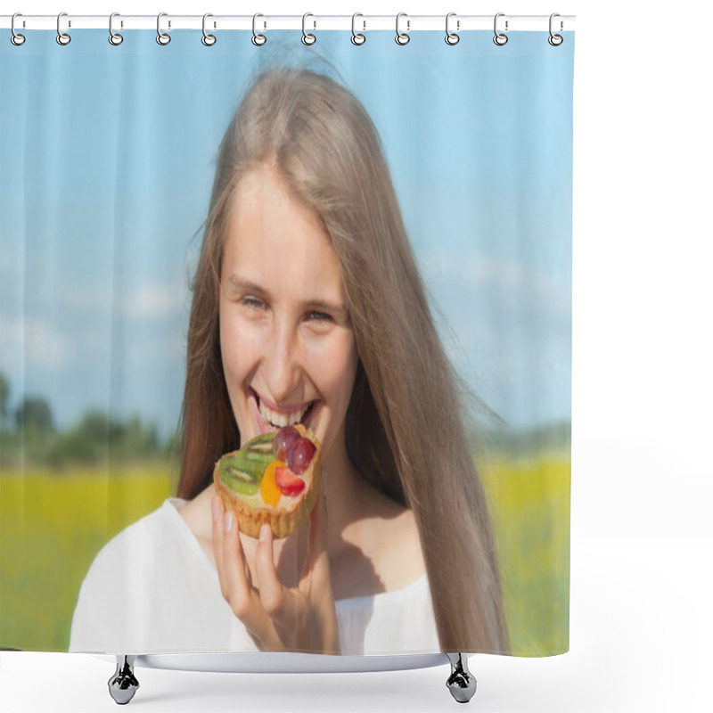 Personality  Beautiful Girl Eating Cake With Fruit On The Open Air Shower Curtains