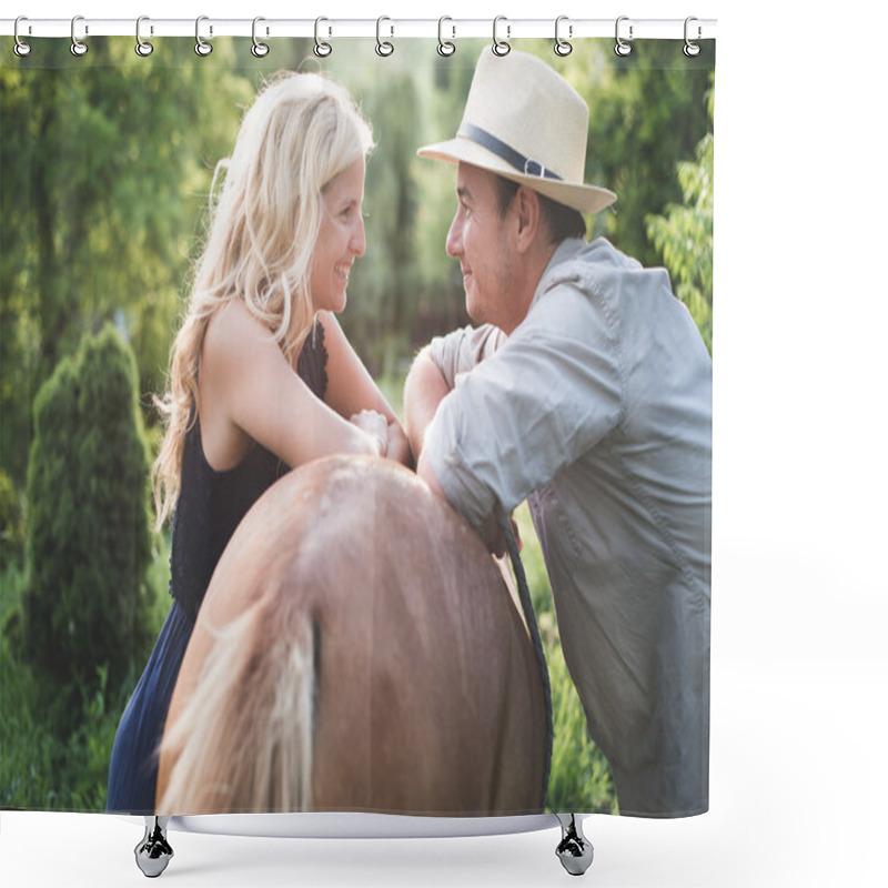 Personality  Coutry Living, Happy Loving Couple Shower Curtains