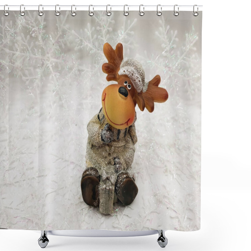 Personality  Festive Background To Christmas Moose Racing Animal Star Shower Curtains