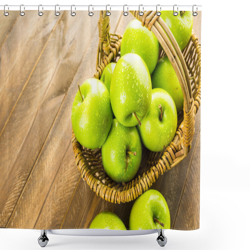 Personality  Organic Granny Smith Apples Shower Curtains