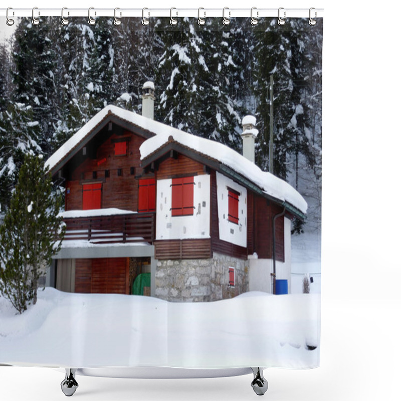 Personality  Beautiful Chalet In Winter Shower Curtains