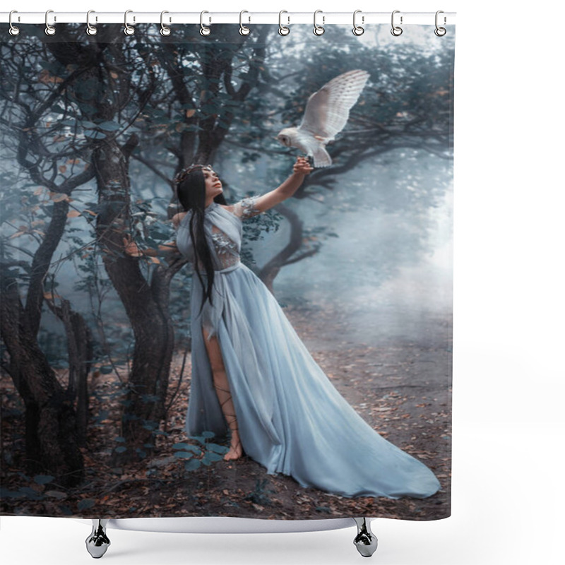 Personality  Forest Sorceress With A Bird Shower Curtains