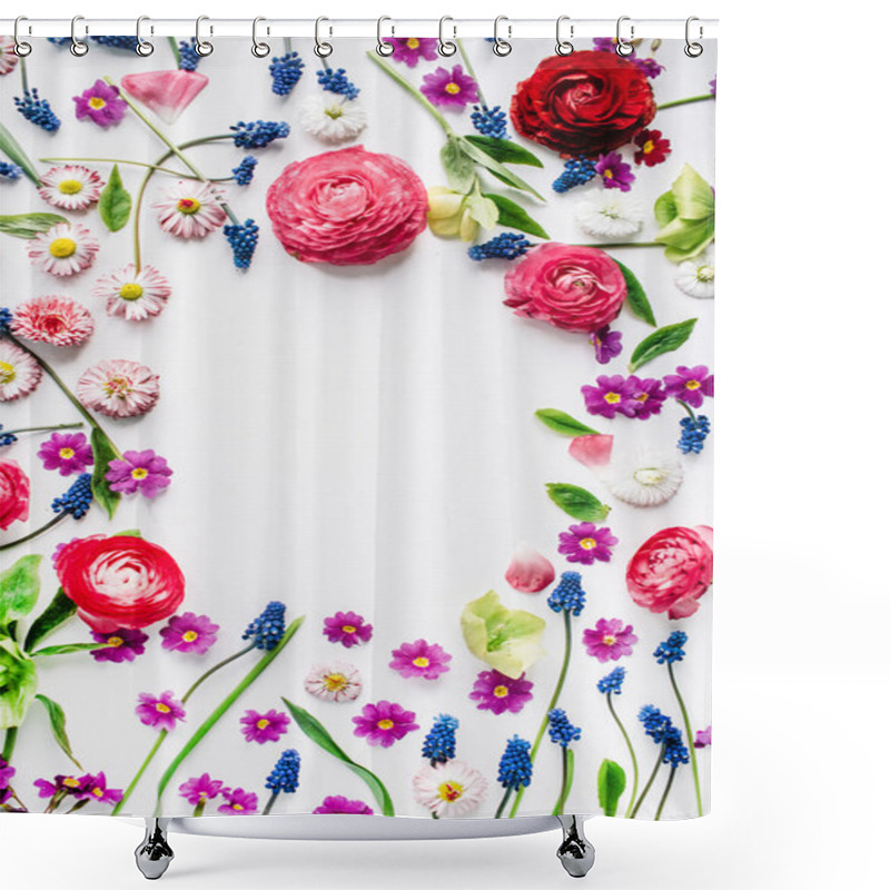 Personality  Wreath Frame With Roses  Shower Curtains