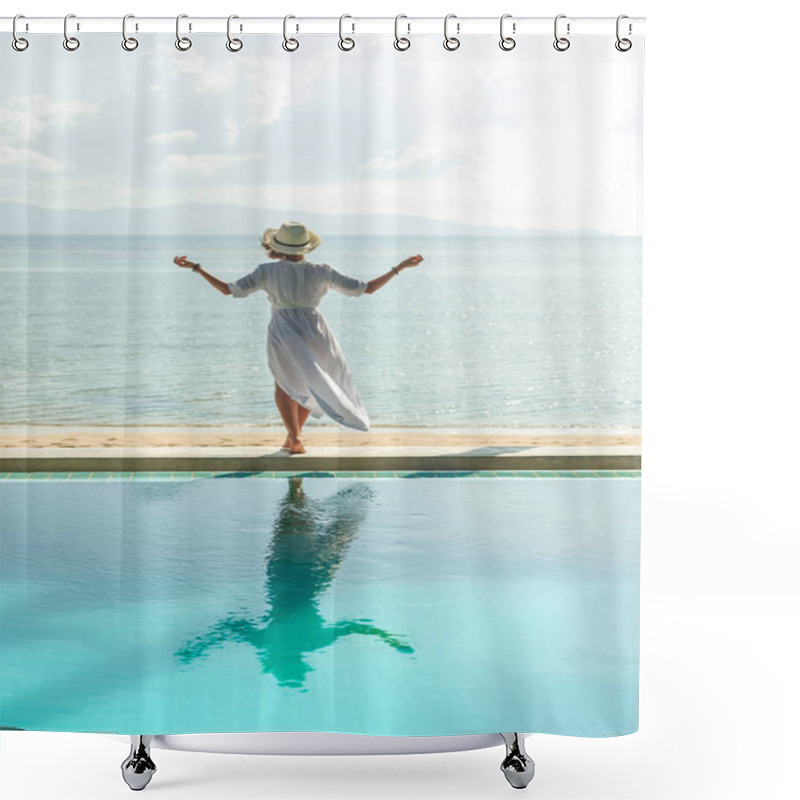 Personality  Relax Shower Curtains