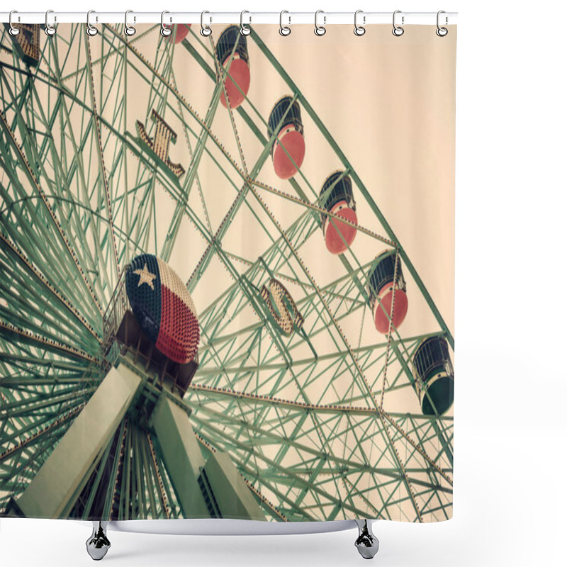 Personality  Texas Star Ferris Wheel Shower Curtains