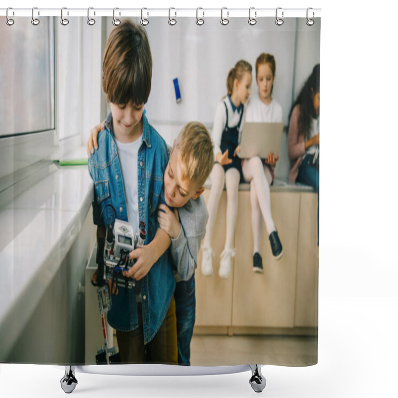 Personality  Little Kids With Diy Robot Embracing On Machinery Class Shower Curtains