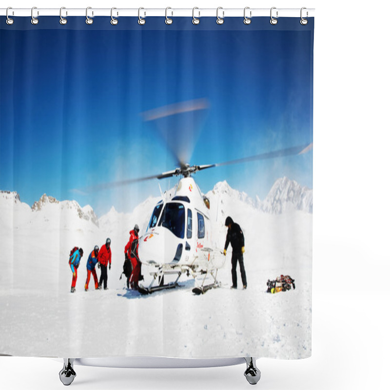 Personality  Heli Skiing Helicopter Shower Curtains