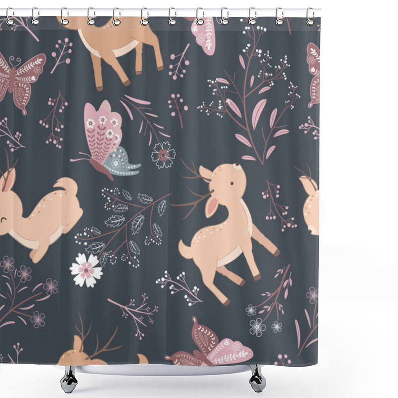 Personality  Cute Reindeer Seamless Pattern Shower Curtains