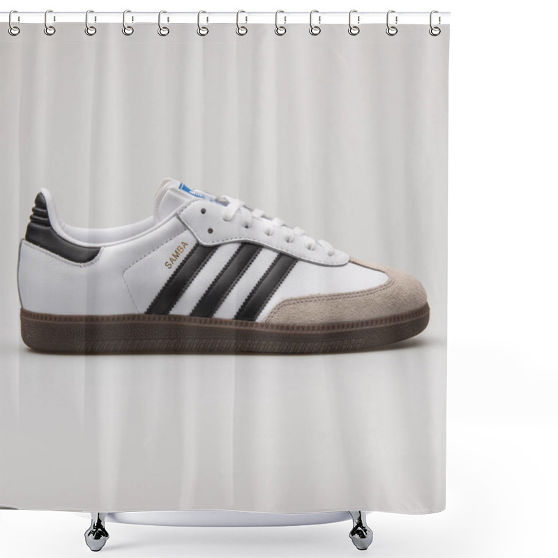 Personality  VIENNA, AUSTRIA - FEBRUARY 14, 2018: Adidas Samba OG White And Black Sneaker On White Background. Shower Curtains