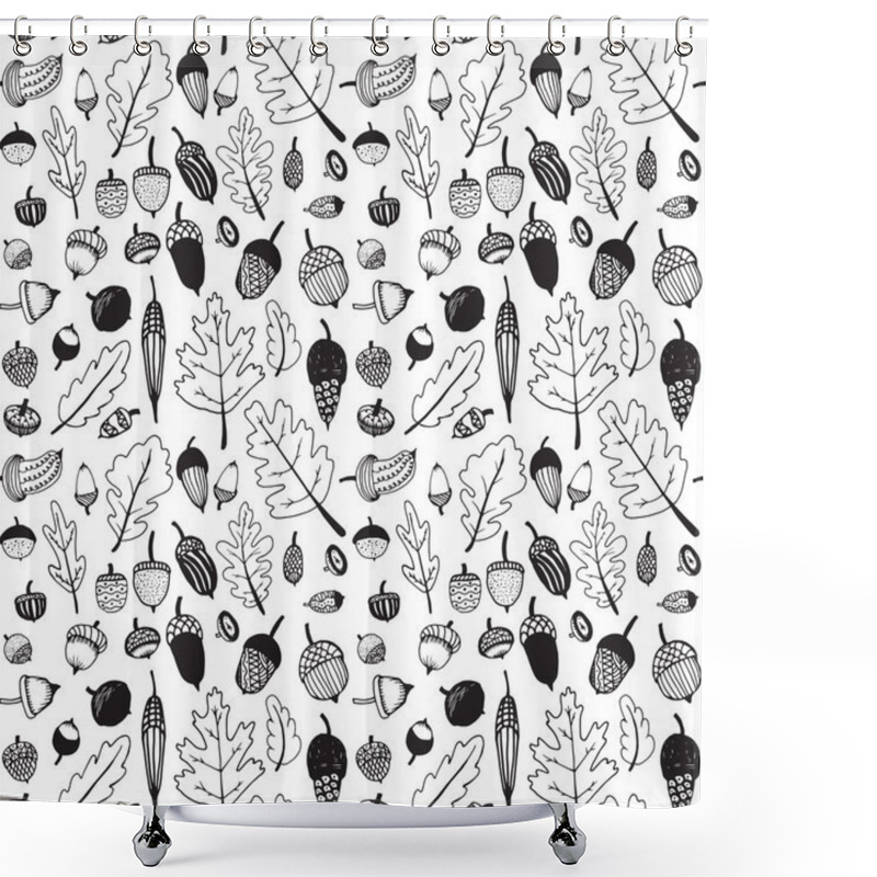 Personality  Oak Leaves Ahd Acorns Pattern. Shower Curtains