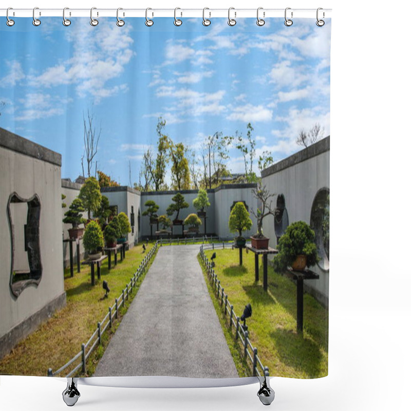 Personality  Yangzhou Slender West Lake To Send Bonsai Garden Shower Curtains