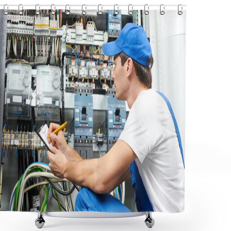 Personality  Electrician Worker Inspecting Shower Curtains