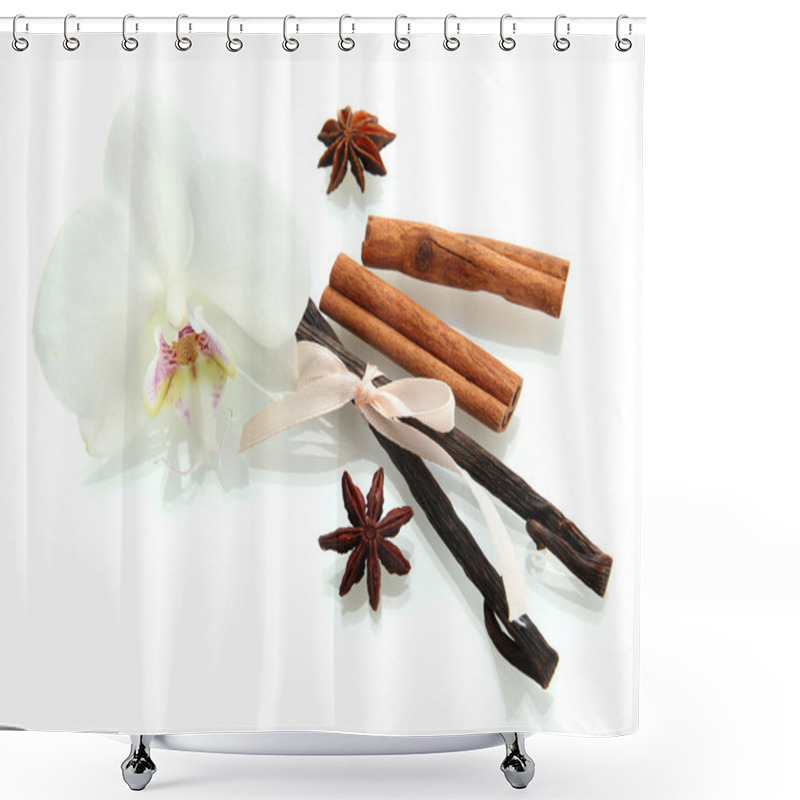 Personality  Vanilla Pods, Cinnamon And Anise With Flower Isolated On White Shower Curtains