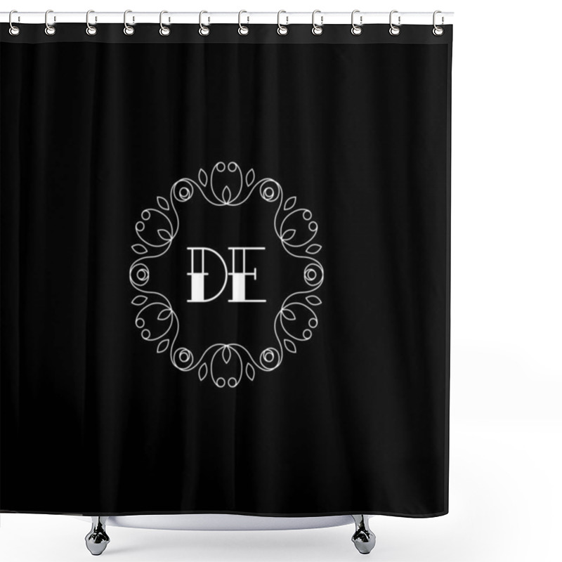 Personality  DE Unique Abstract Geometric Logo Design Shower Curtains