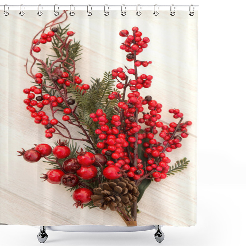 Personality  Red Fruits On The Branches Christmas For Decoration Shower Curtains