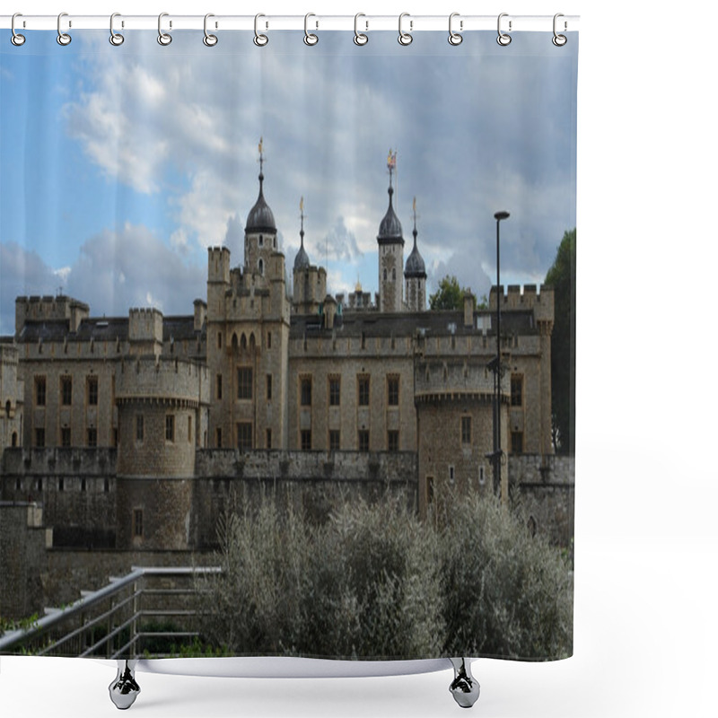 Personality  Tower Of London Shower Curtains