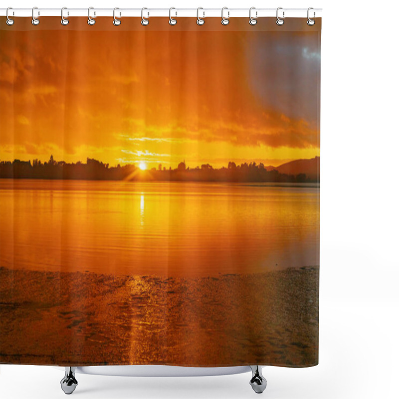 Personality  Majestic Sunrise Shower Curtains