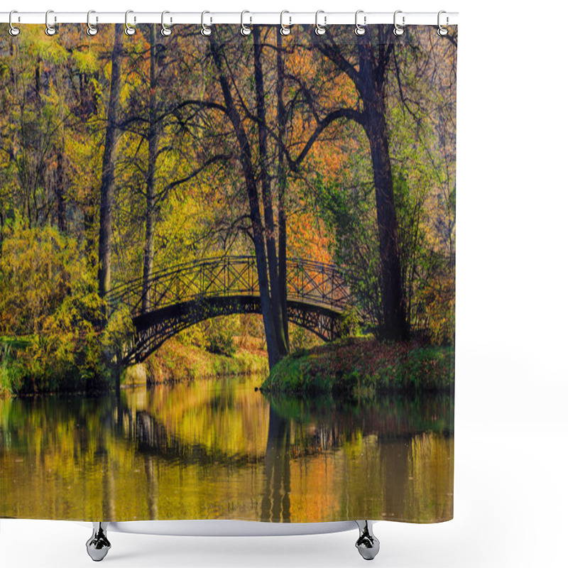 Personality  Autumn - Old Bridge In Autumn Misty Park Shower Curtains