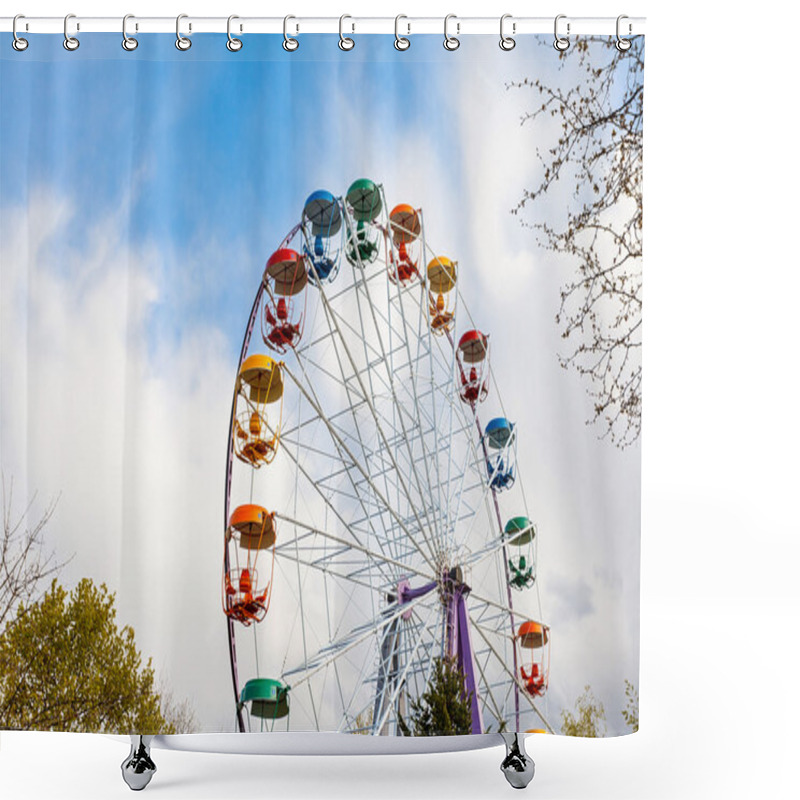 Personality  Booths Old Ferris Wheel Closeup Shower Curtains