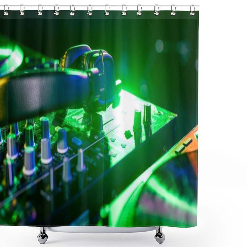 Personality  Sound Mixer With Headphones Shower Curtains