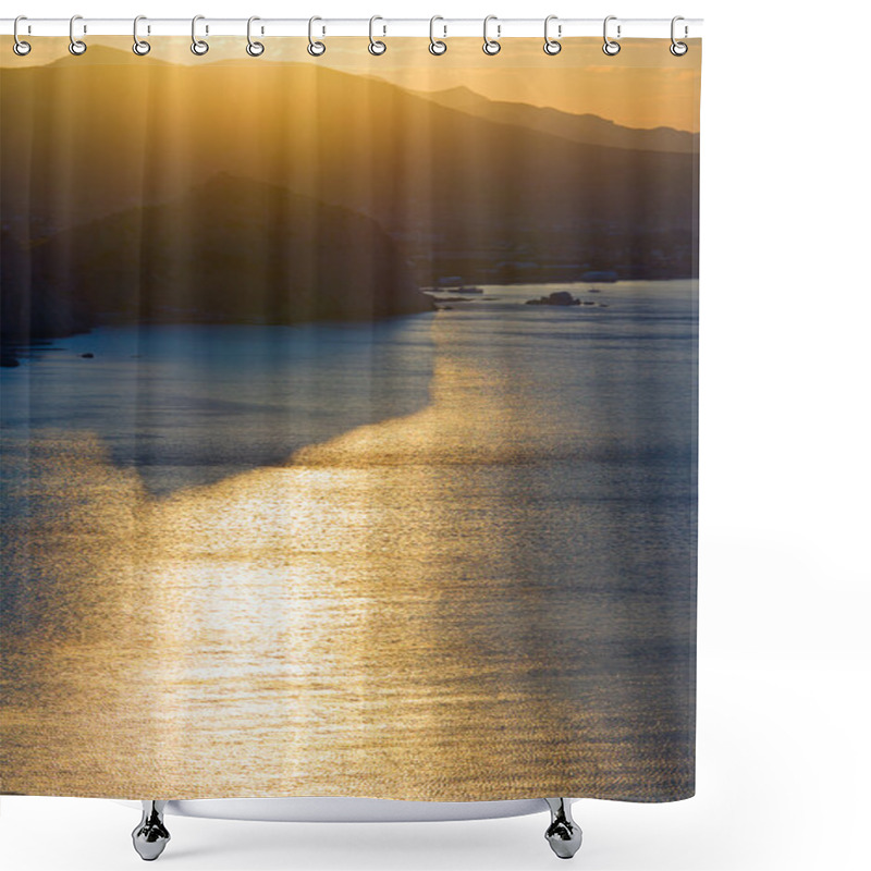 Personality  Sunrise Reflection Shower Curtains