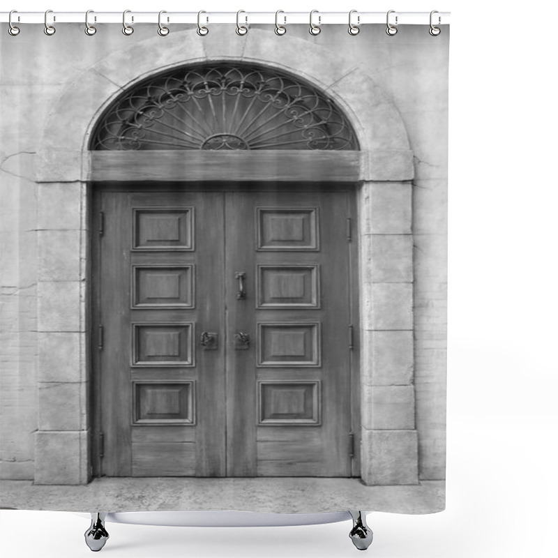 Personality  Wooden Door And Wall Shower Curtains