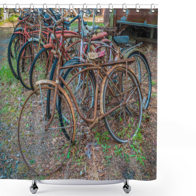 Personality  Old Rusty Bicycles Shower Curtains