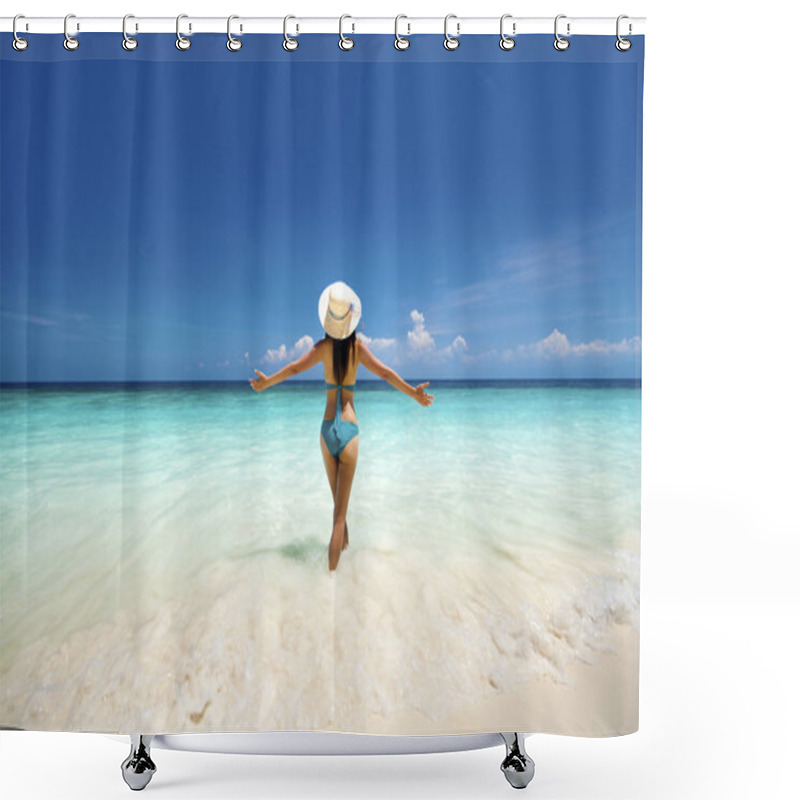 Personality  Freedom Shower Curtains