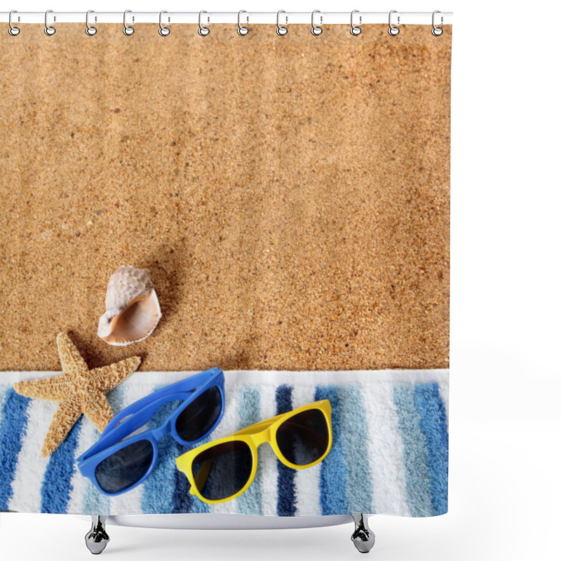 Personality  Beach Background Border Sunglasses, Towel, Starfish, Seashell Sq Shower Curtains