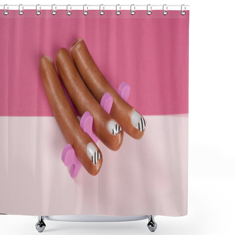 Personality  Gradient Pink Background And Sausage Manicure  Shower Curtains