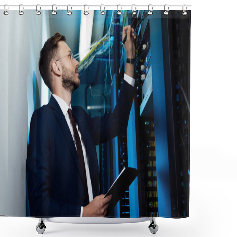 Personality  Side View Of Bearded Businessman In Glasses Holding Pen And Clipboard While Looking At Server Rack  Shower Curtains